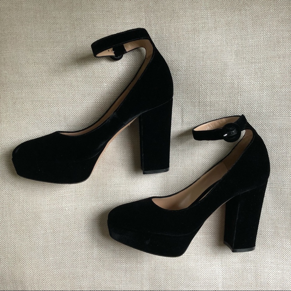 Gianvito Rossi Pumps Platform Velvet Black Strap - Picture 2 of 8